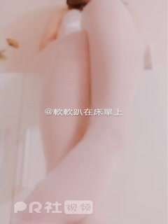 真实良家强推了羞涩的妹子刚开始不好意思